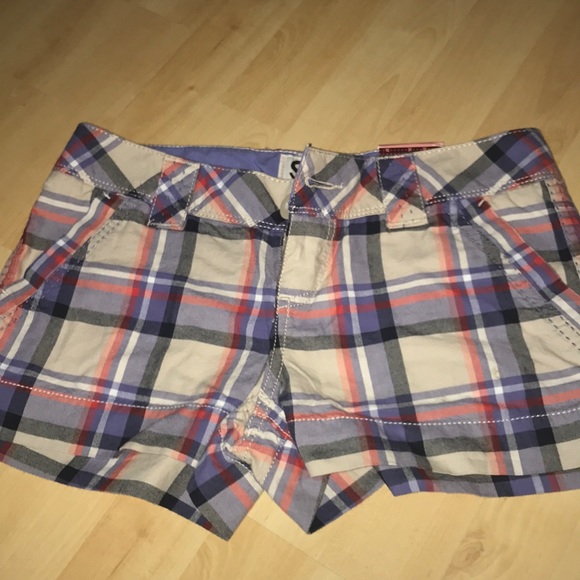 junior shorts - Picture 1 of 2